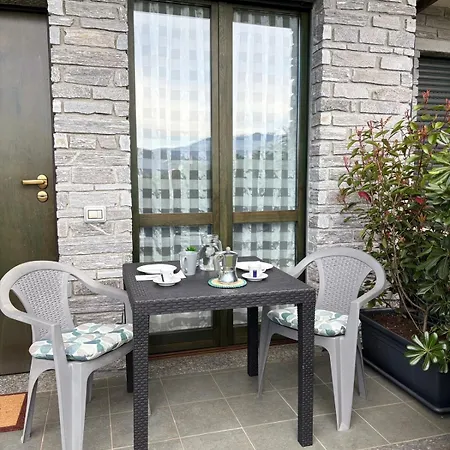 Helios 42 Apartman Baveno